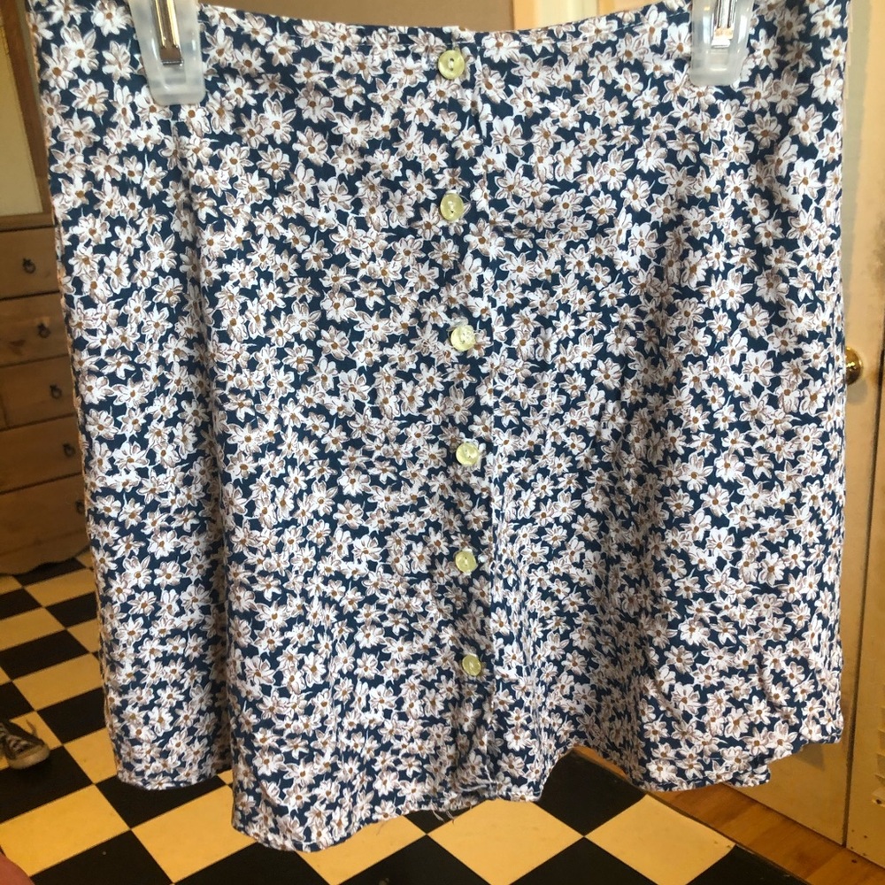 Floral mini skirt